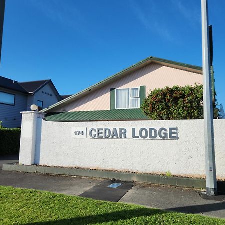 Cedar Lodge Motel Гамильтон Экстерьер фото