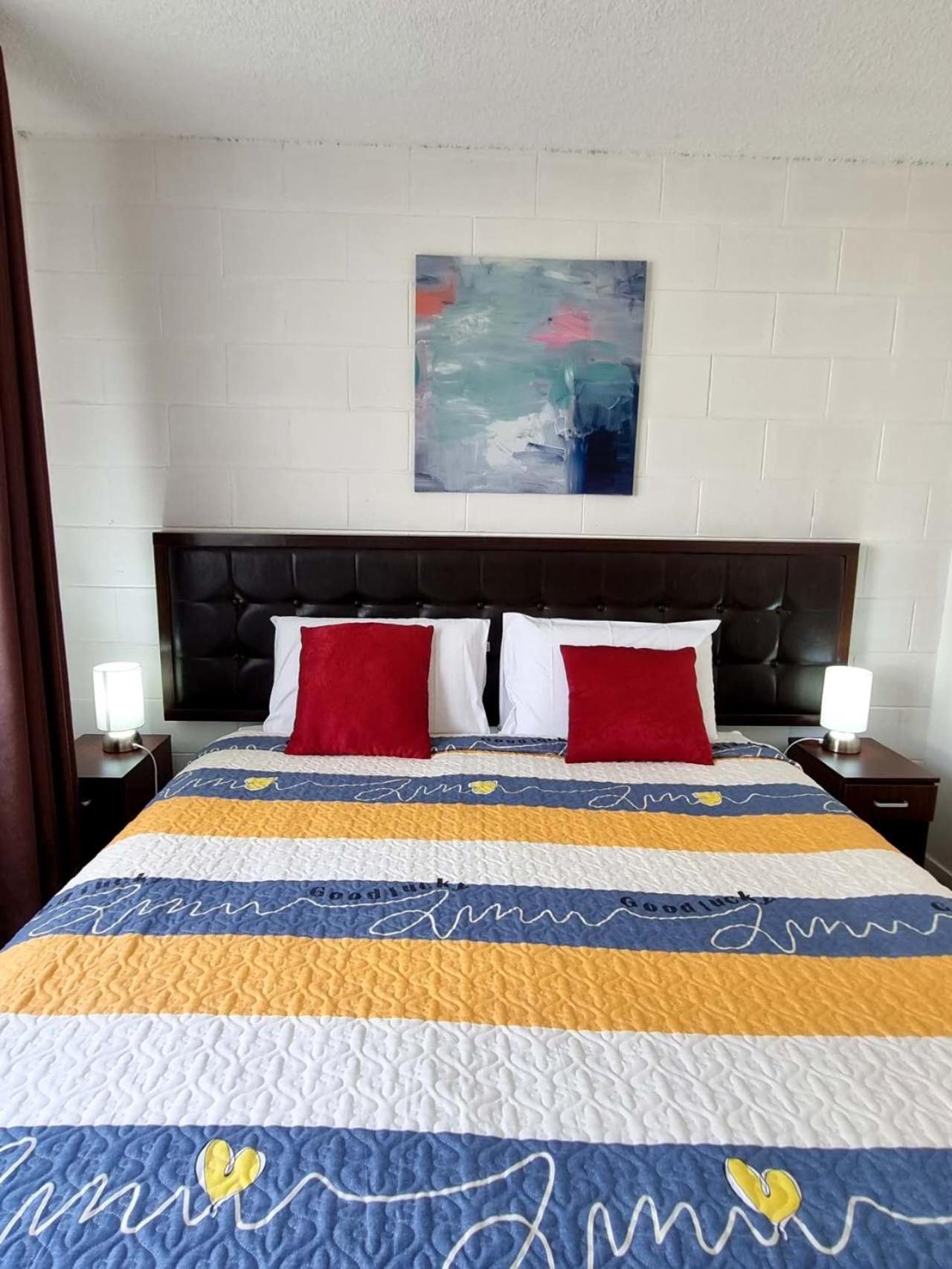 Cedar Lodge Motel Гамильтон Экстерьер фото