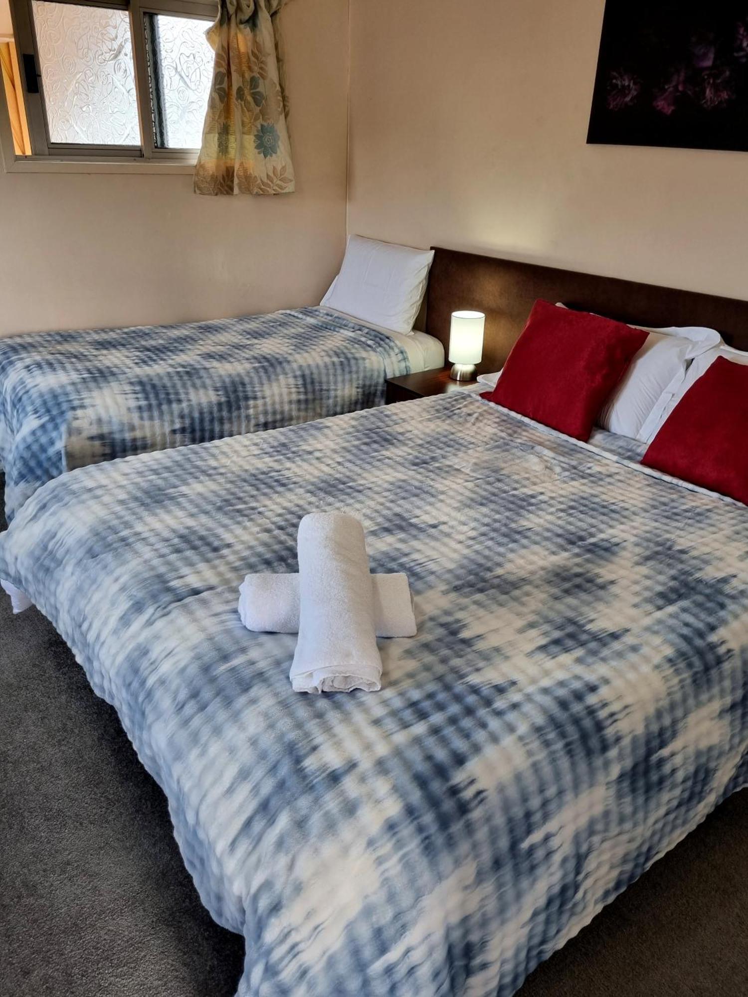 Cedar Lodge Motel Гамильтон Экстерьер фото