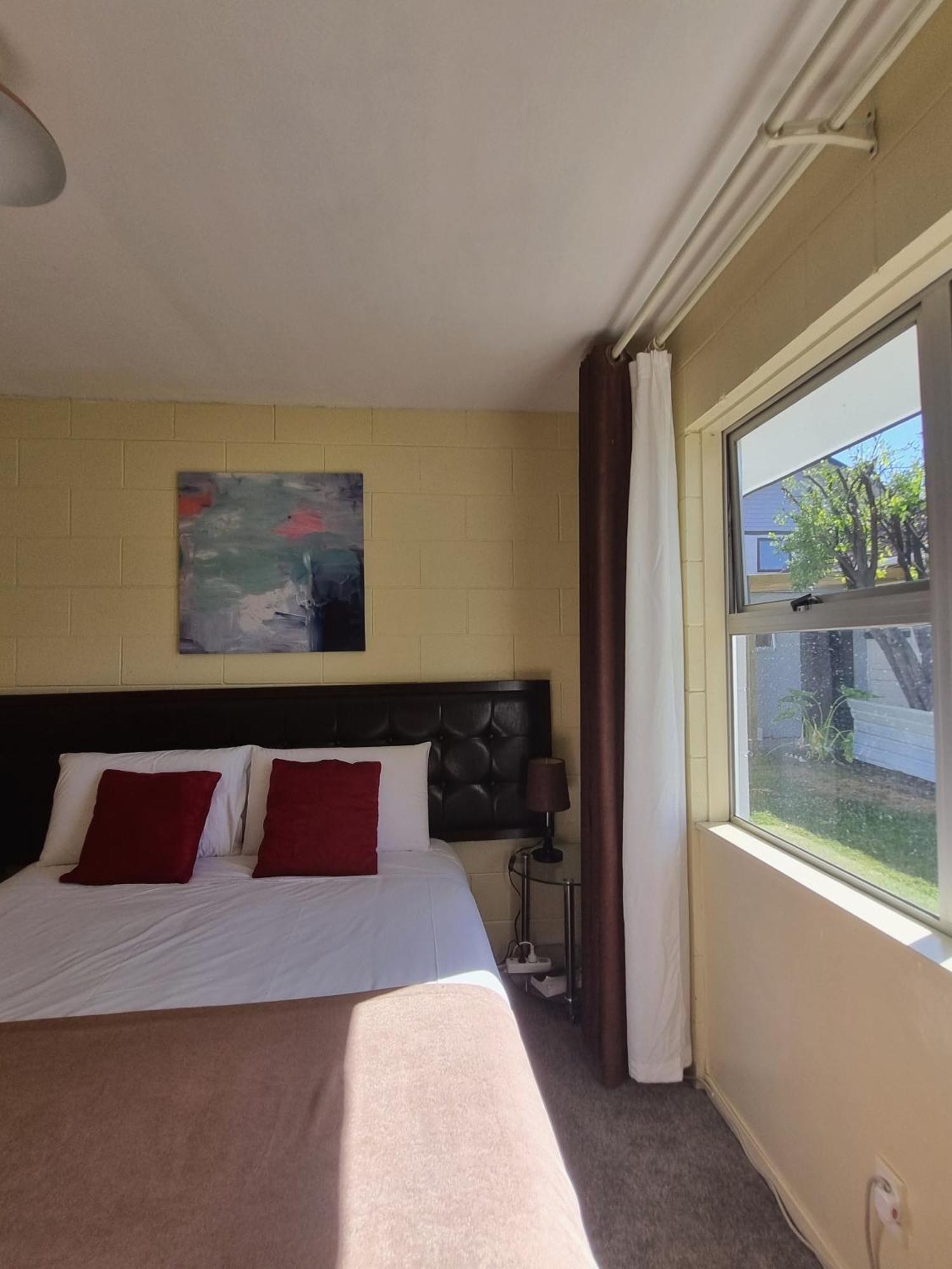 Cedar Lodge Motel Гамильтон Экстерьер фото